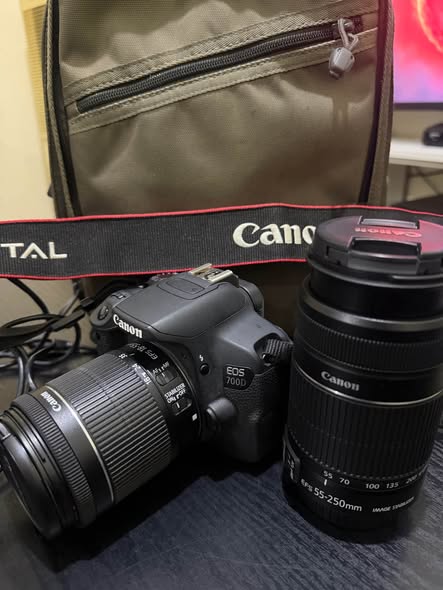 Canon camera 700D photo 1