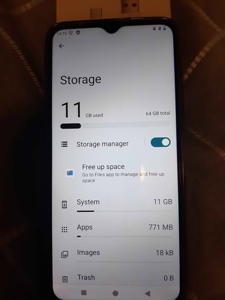 Hisense E71 64 GB photo 4