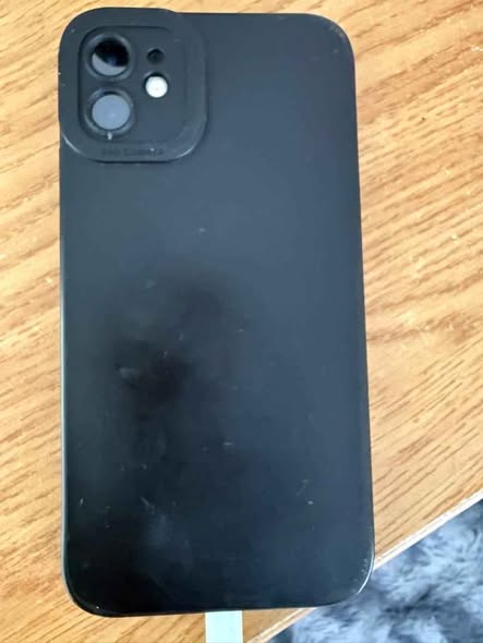 iPhone 11 64GB photo 4
