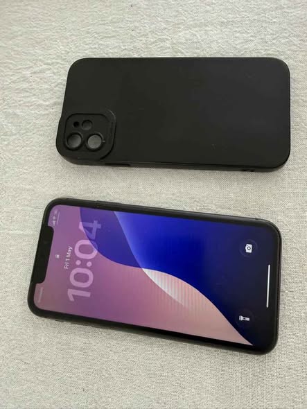 iPhone 11 64GB photo 5