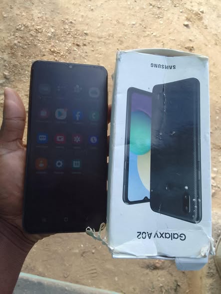 Samsung A02 photo 1