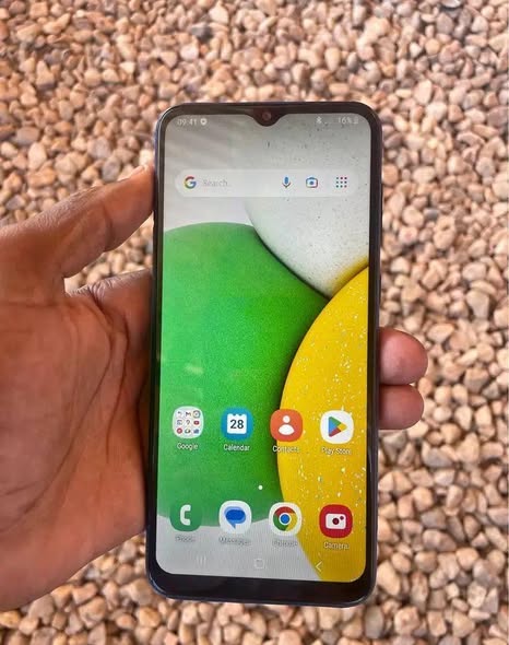 Samsung A03 photo 2