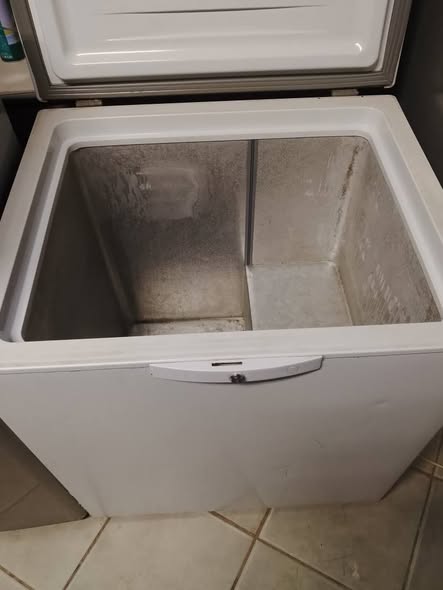 Defy deep freezer photo 2