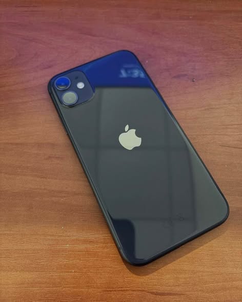 iPhone 11 photo 3