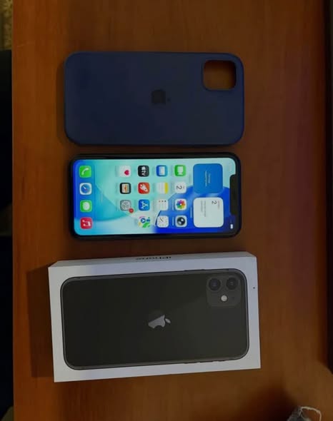 iPhone 11 photo 2
