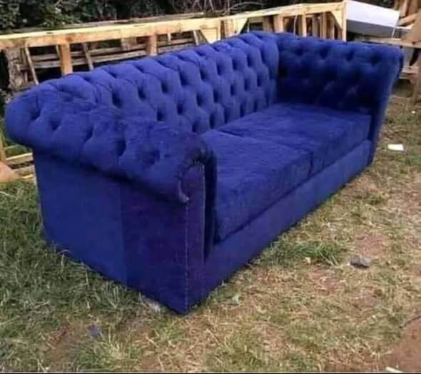 Special on 2seater couches photo 2