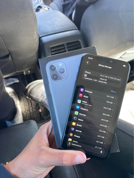 iPhone 11 Pro Max 256gb photo 1