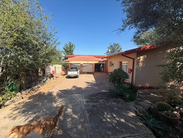 House for sale - Olympia photo 1