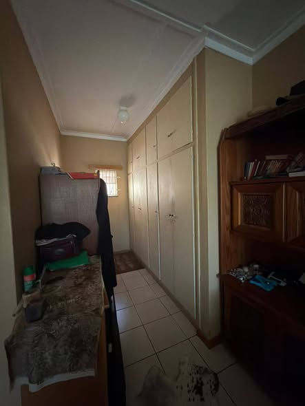 House for sale - Olympia photo 5