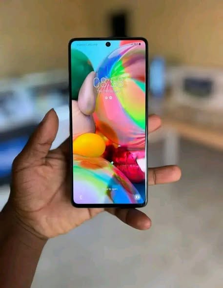 Samsung A71 5G /128GIG photo 1