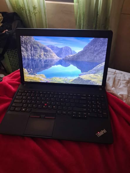Lenovo ThinkPad photo 2