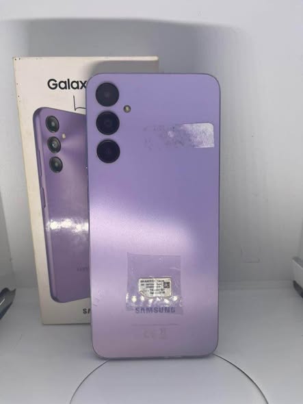 Samsung A05s photo 1