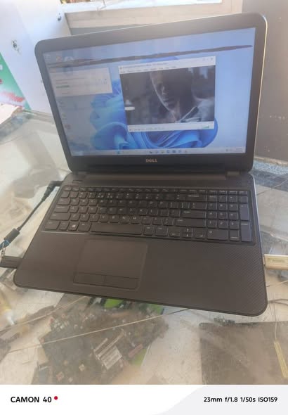 Dell laptop photo 3
