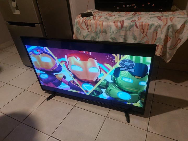 Hissense 40 inch photo 1