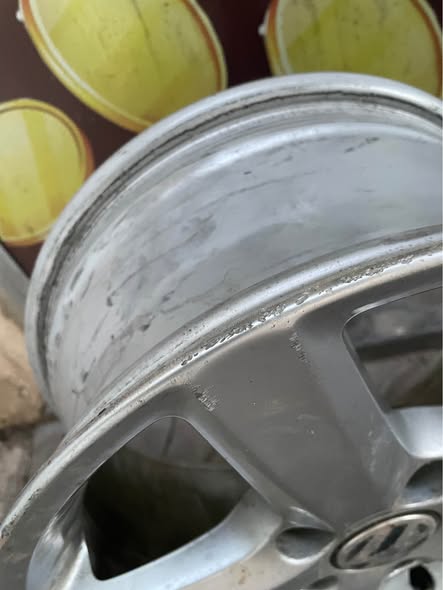 Volkswagen rim photo 3