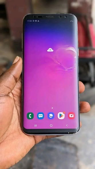 Samsung S8 photo 1