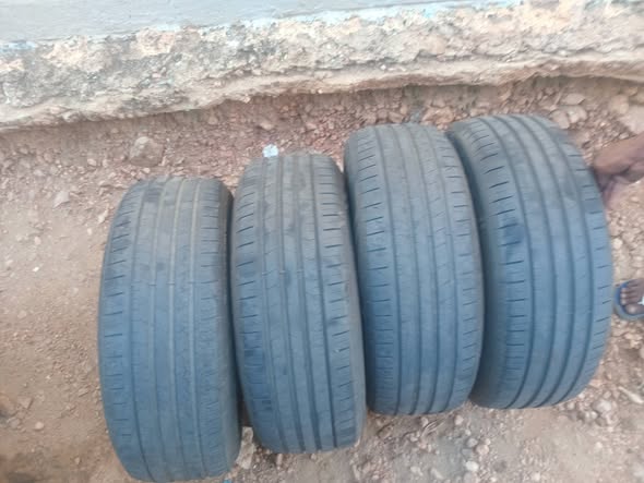 Tyres photo 1