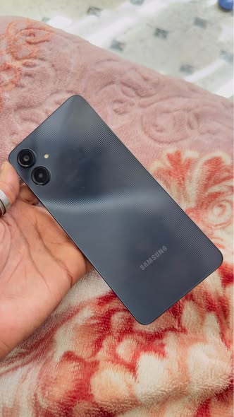 Samsung A06 photo 1