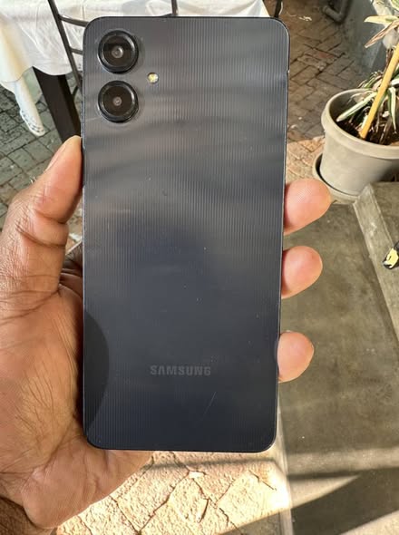 Samsung A06 photo 1