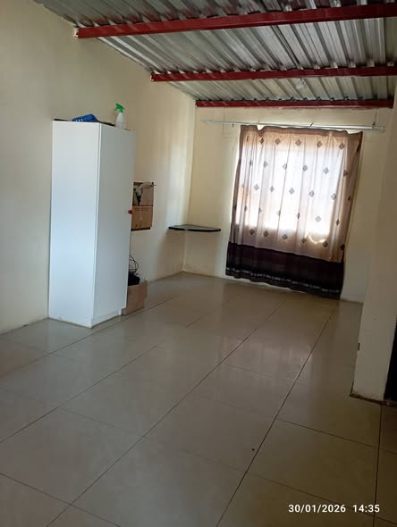 Two big rooms available for rent in Grootaub photo 4