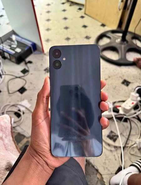 Samsung A05 photo 2