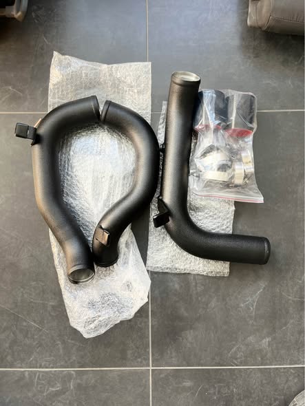 Various items photo 1