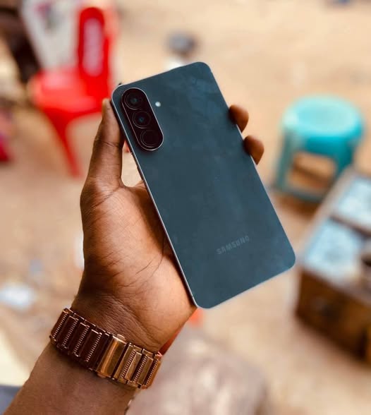 SAMSUNG GALAXY A56 256GB photo 1