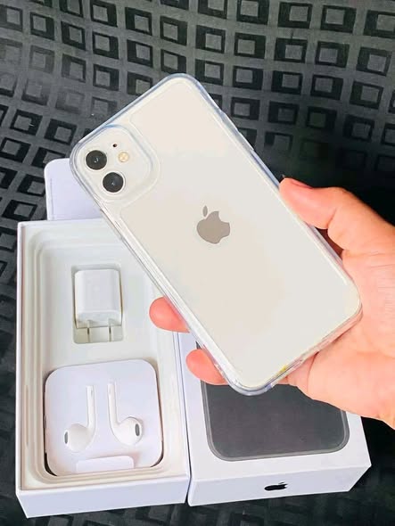 IPHONE 11 128GB photo 1