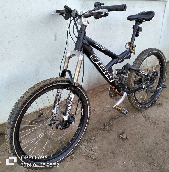 Giant Warp Mountain bike photo 3