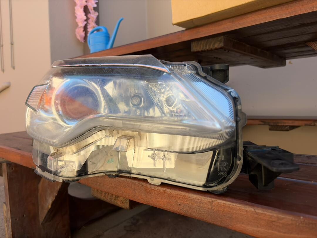 Toyota Fortuner 2016-2019 Front lights (Left+Right) photo 3