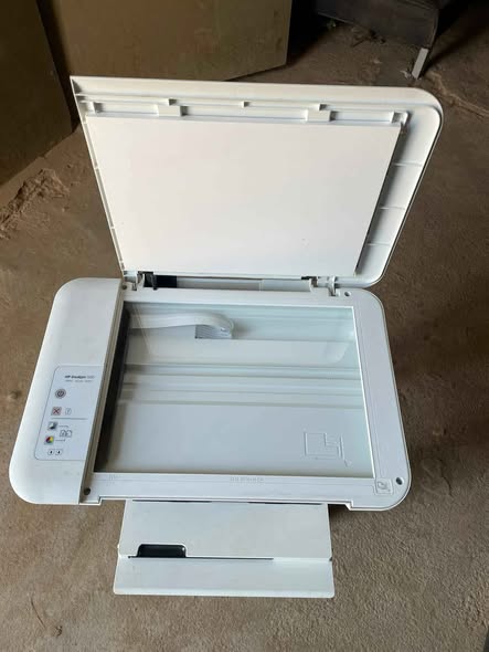 HP desk jet printer photo 1