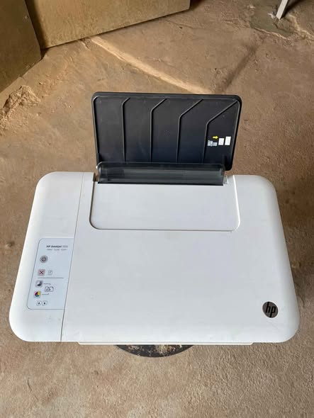 HP desk jet printer photo 2