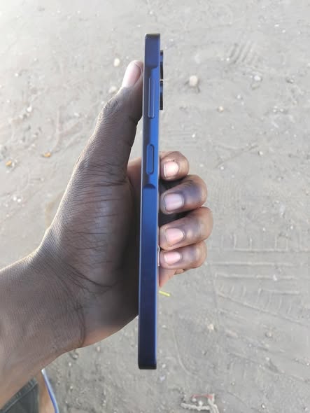 Samsung A06 photo 2