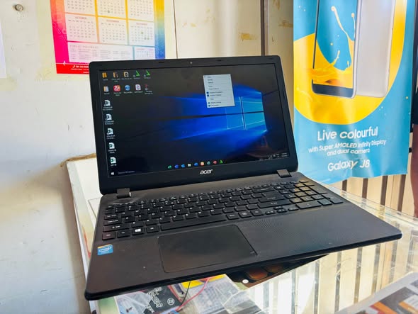 Acer laptop photo 1