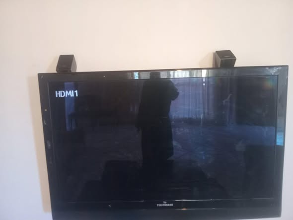 Telefunken 58 inches TV photo 2