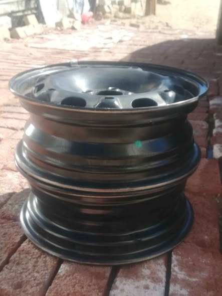 Size 14 rims photo 4