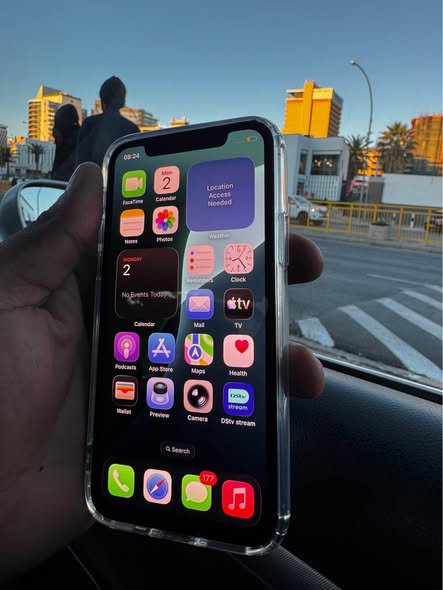 IPhone 11 Pro 64GB photo 1