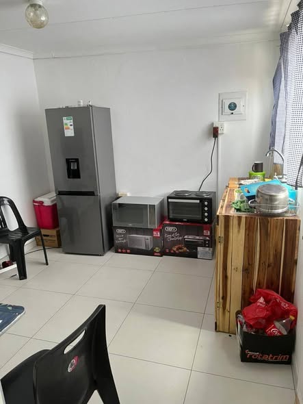 OPEN PLAN BATCHELOR - KHOMASDAL photo 3
