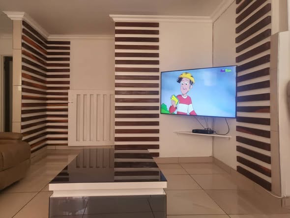 House To Rent photo 1
