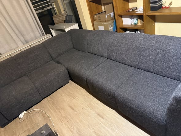 L Couch photo 4