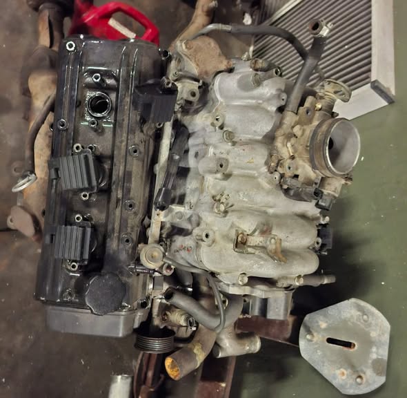 Isuzu KB320 engine photo 1