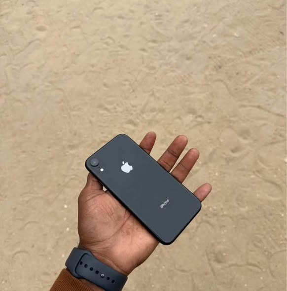 iPhone xr photo 2