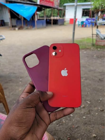 iPhone 12 photo 1