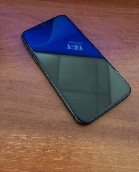 iPhone 11 photo 1