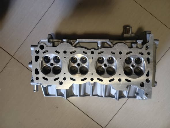 TOYOTA 2.0VVTI 1TR CYLINDERHEAD (BRAND NEW) photo 4