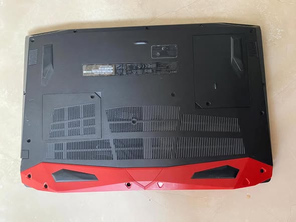 GAMING LAPTOP photo 1