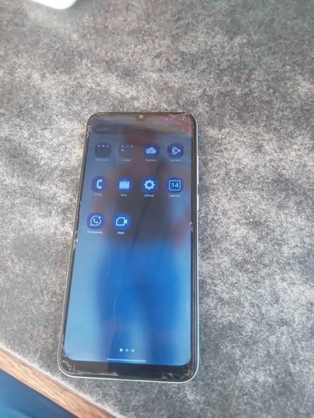 Samsung A04e photo 3