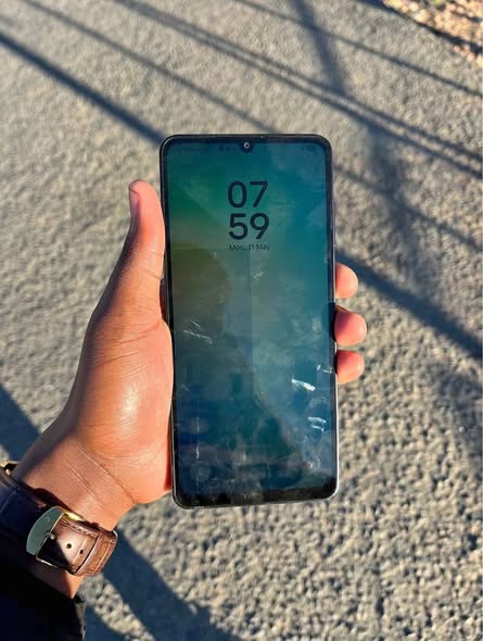 Samsung a06 photo 2