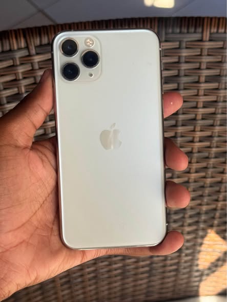 iPhone 11 Pro photo 2