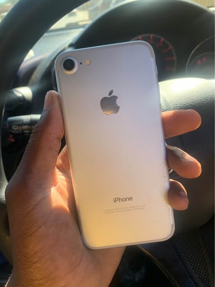 iPhone 7 photo 4